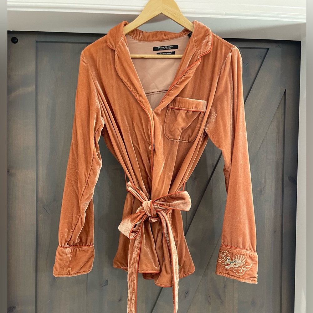 GORG-OUS velvety pajama suit!